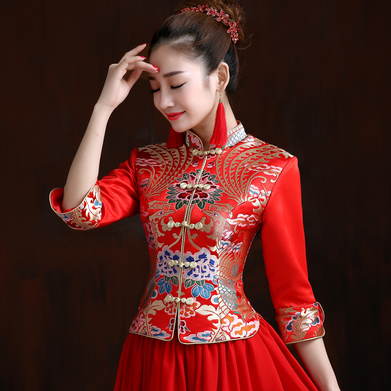 Xiuhe costume ancient costume cheongsam wedding toast Bride wedding dress red long Chinese style wedding dress improved slim fit