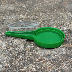 Seed Sower Gardening Tool with 5 Adjustable Settings, Suitable for Various Seed Sizes