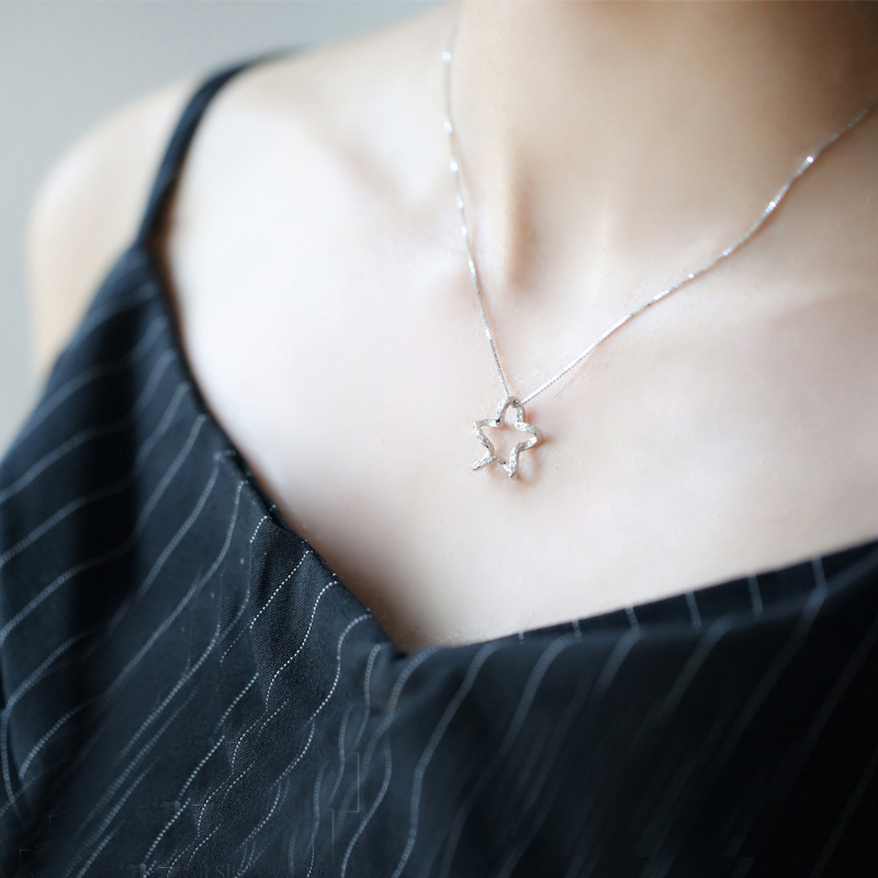 Pentagram Zircon Star Necklace Female Clavicle Chain Plated S925 Sterling Silver Pentagram Pendant Necklace display picture 2