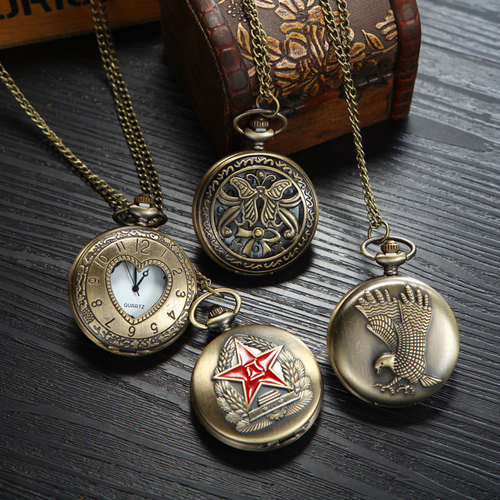 Foreign trade retro pocket watch jewelry accessories wholesale bronze hanging watch creative decorative watch large digital European and American quartz watch