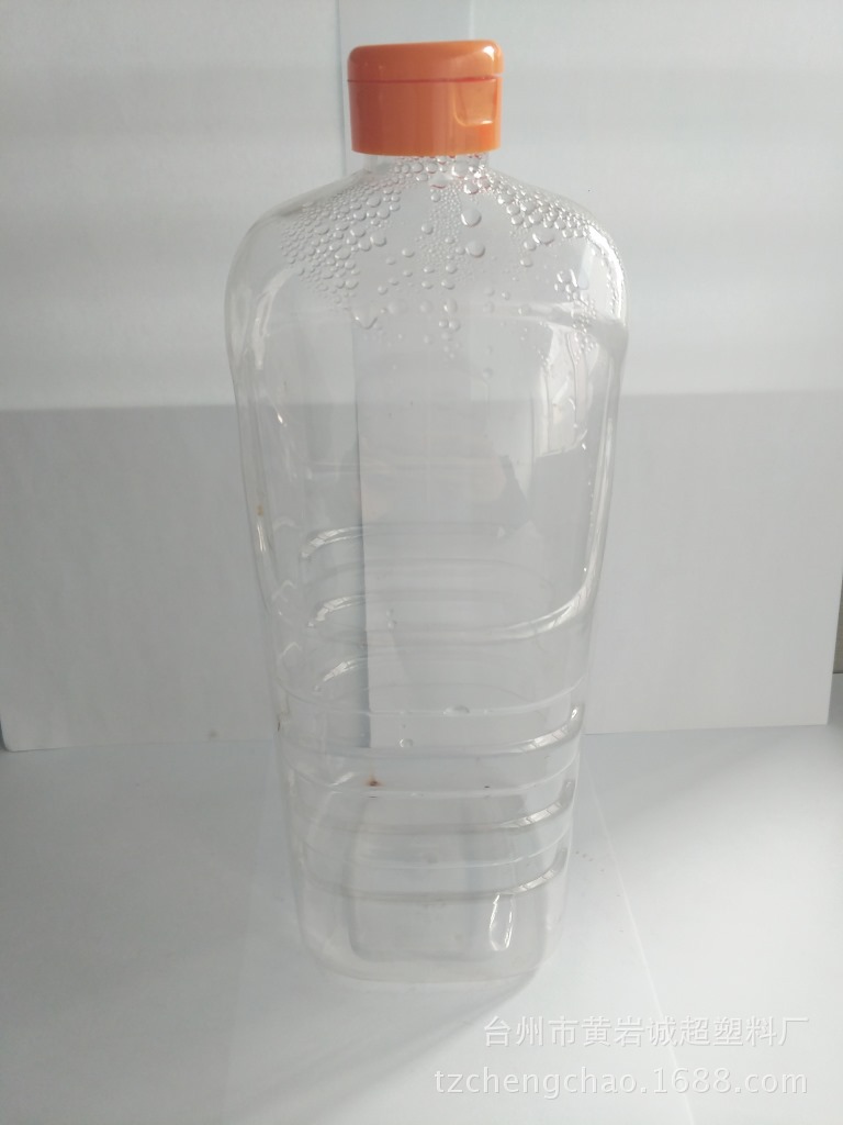 【厂家直销】定制1L-1.5L喷雾瓶 PET塑料瓶 洗手液瓶 化妆品瓶