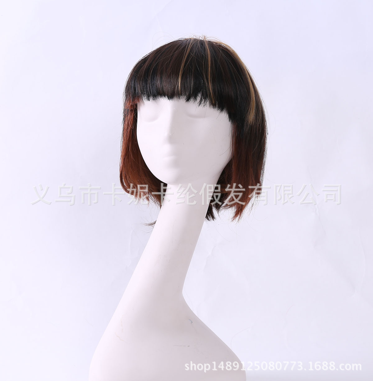 Student BoB hebilla de cabeza flequillo de moda peluca de personalidad de tendencia multicolor