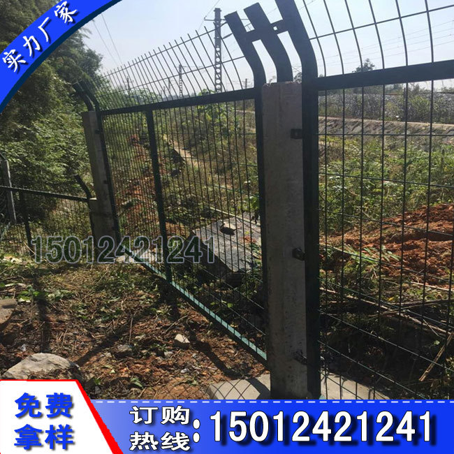 铁路护栏网12