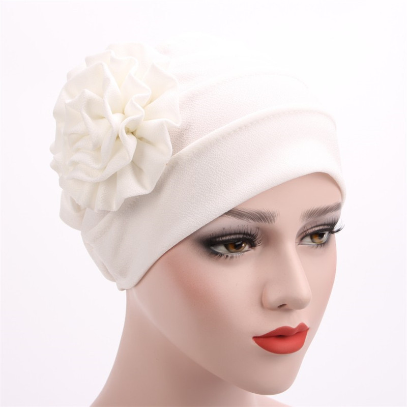 Women's Ethnic Style Solid Color Flower Beanie Hat display picture 4