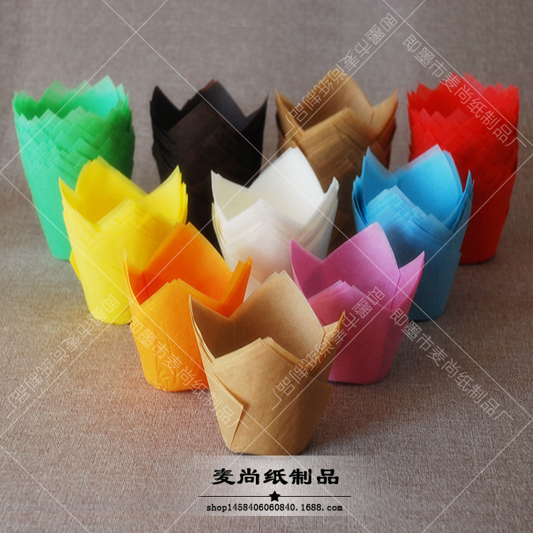 Calidad alimentaria Tulip Cupcake pastel papel de hornear tomafen muffin pan papel taza fábrica al por mayor personalización