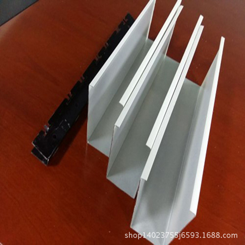 U型鋁方通圖片 木紋鋁方通圖片 鋁方通安裝效果圖