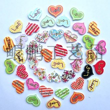 ���bӡ���~��25mmӢ����ĸLOVE�������ă���ľ�~�ۻ�Y�b�ľƬ��
