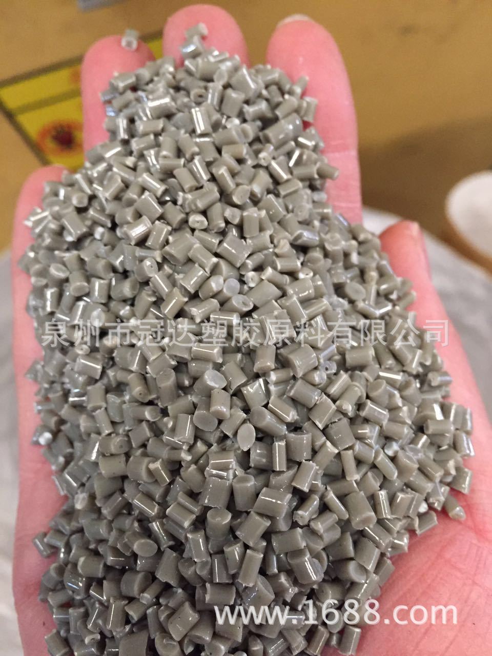 江苏扬州ABS拉杆箱黑料 ABS黑色改性再生料 拉杆箱片材板材