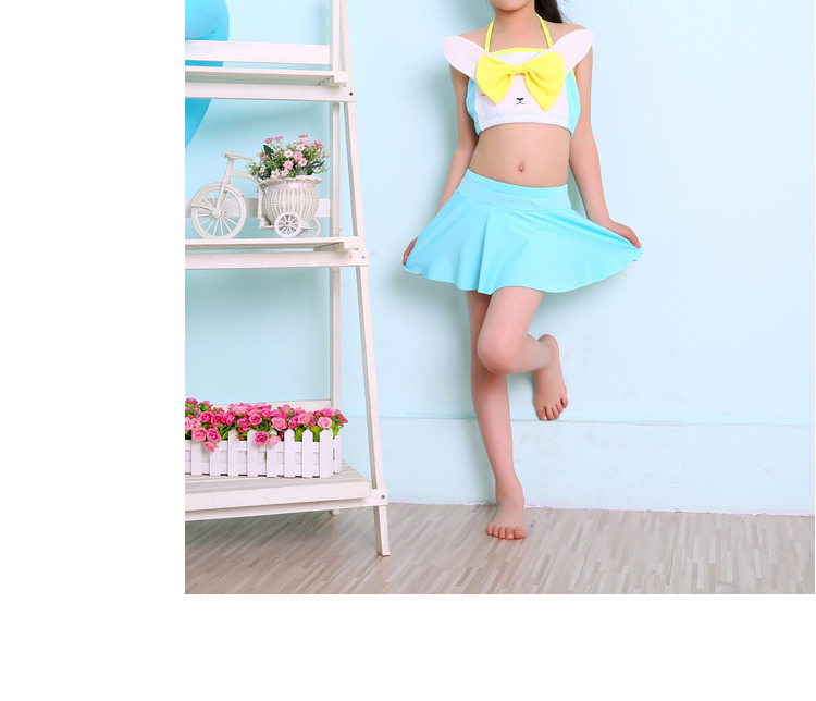 帮手描述图：轩尼贝纯色韩版温泉新款儿童分体裙式可爱泳衣泳装宝