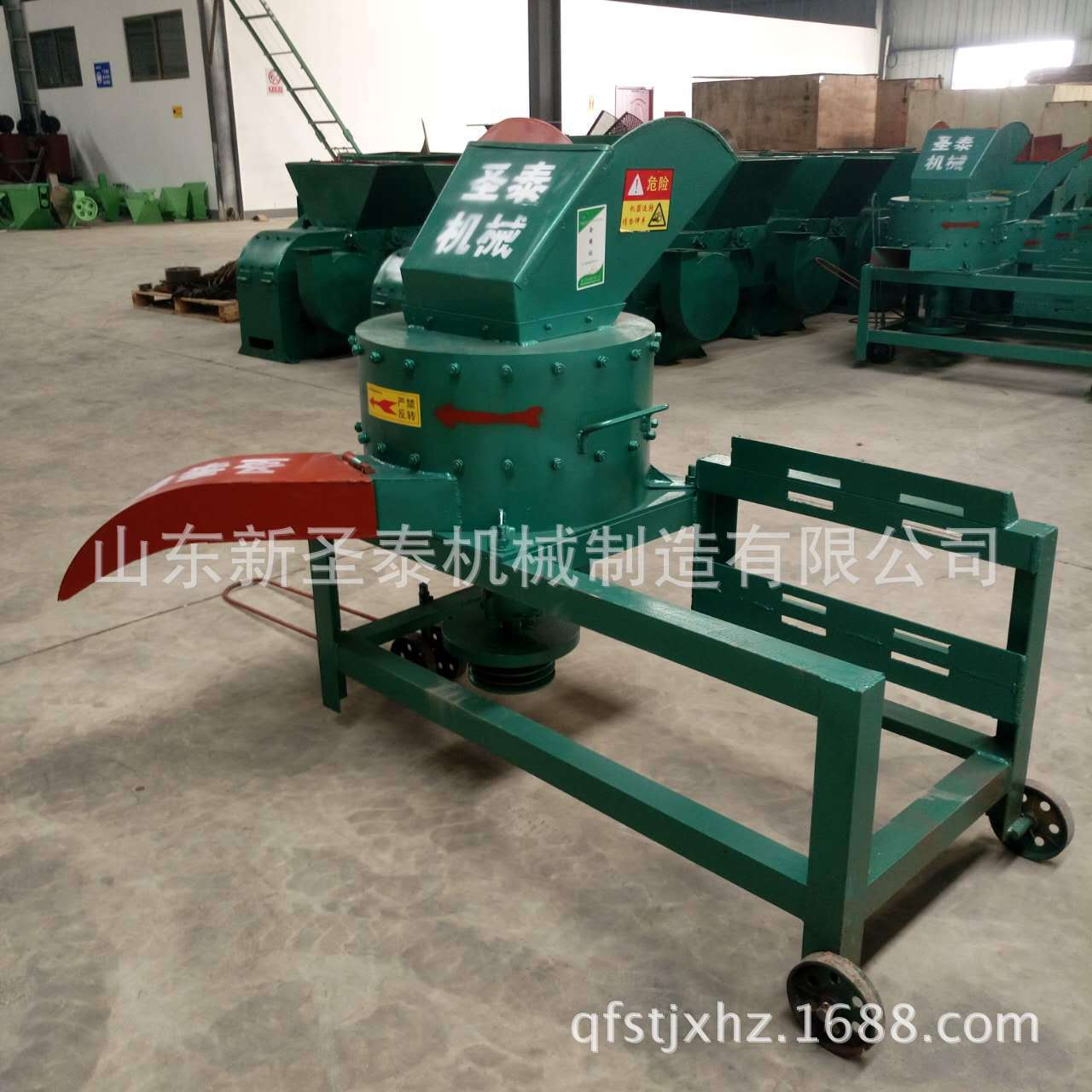 大产量皇竹草粉碎打浆机 锤片式青饲料打浆机 青绿饲料加工机械