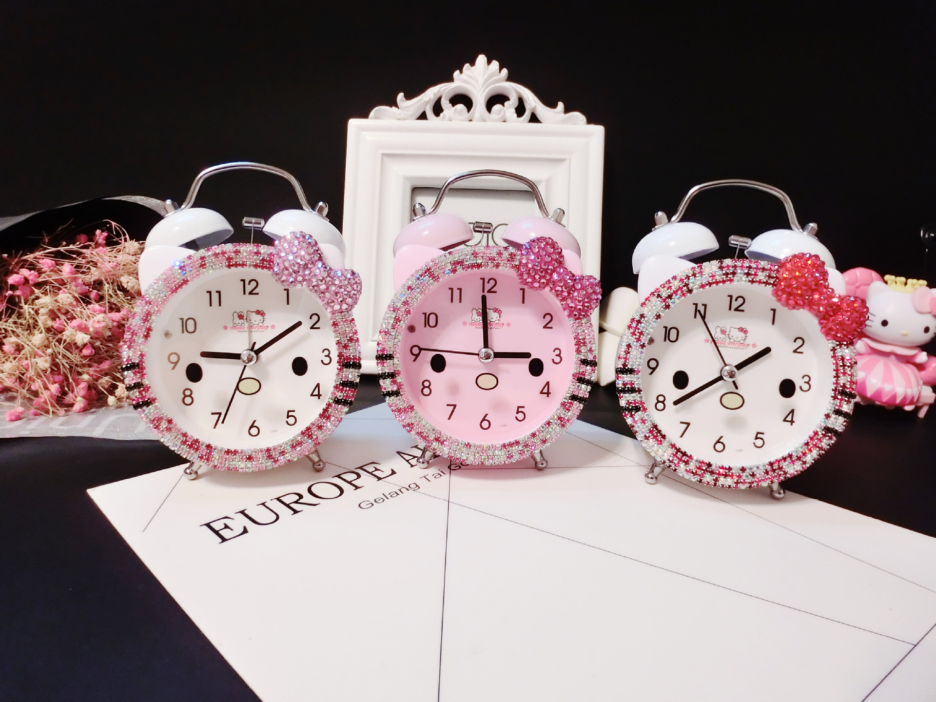 kt cat cartoon diamond alarm clock