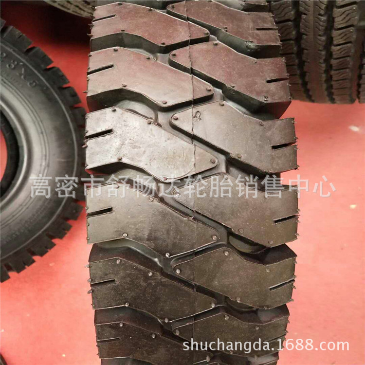 供应工程轮胎23x5 工程机械轮胎 矿山花纹