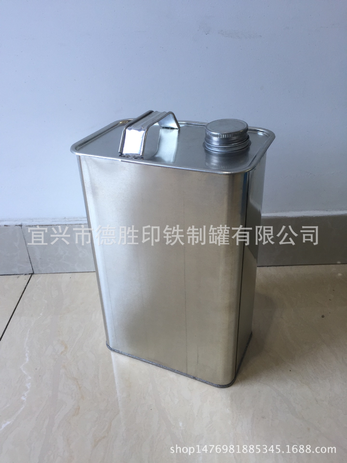 厂家直销热卖4L1加仑铁提手方桶 螺旋口螺纹口外贸方听 金属方罐