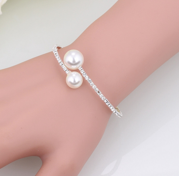 Simple Style Round Alloy Artificial Crystal Artificial Pearls Women's Bracelets Necklace Jewelry Set display picture 5