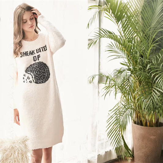 Autumn and winter women's Pajamas Soft Korean cartoon pattern wool home wear one-piece nightdress wholesale