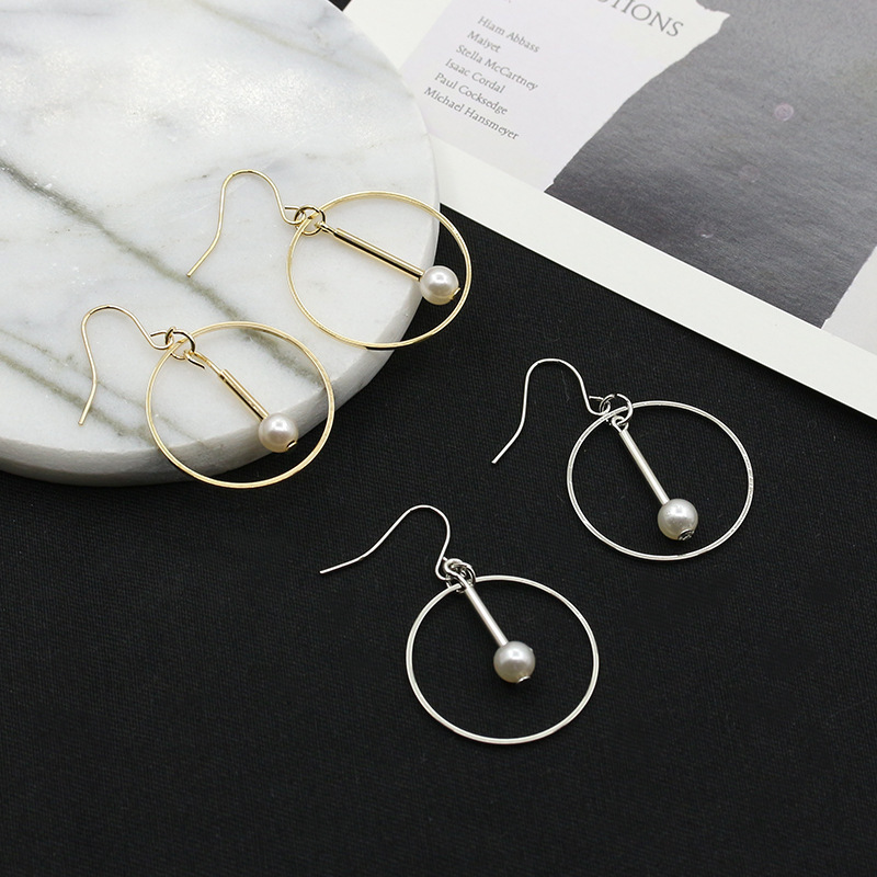 Fashion Cylindrical Pearl Earrings Circle Earrings Earrings Gold And Silver Hollow Geometric Circle Earrings display picture 6