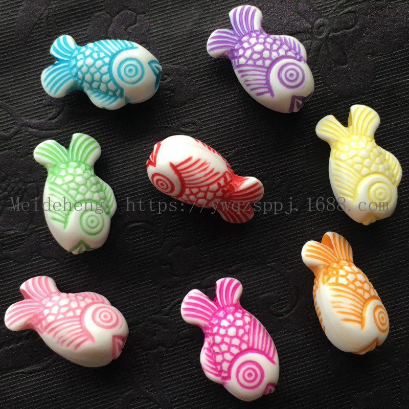 Yiwu Meideheng handmade beaded accessories and ornaments materials: colorful washed beads, flowers, heart-shaped fish, candy beads detail image 11