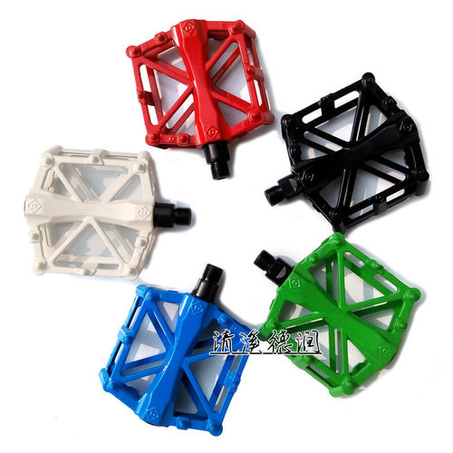 Bicycle pedals, mountain bike pedals, electric bicycle aluminum alloy pedals, dead-fly pedals, cycling equipment accessories