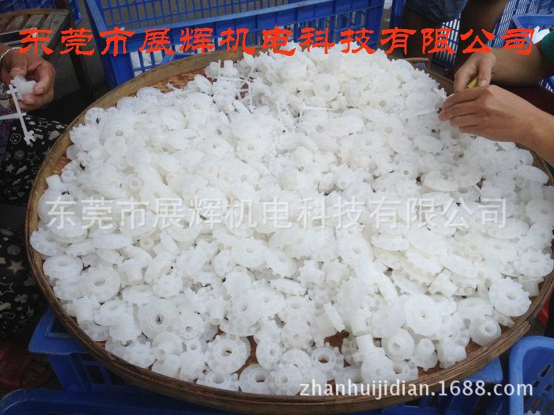 厂家批量供应各类11齿钉齿轮ZH-305、8齿钉齿轮ZH-306塑胶喷嘴