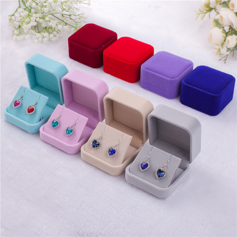 1 Piece Fashion Square Solid Color Flannel Jewelry Boxes display picture 1