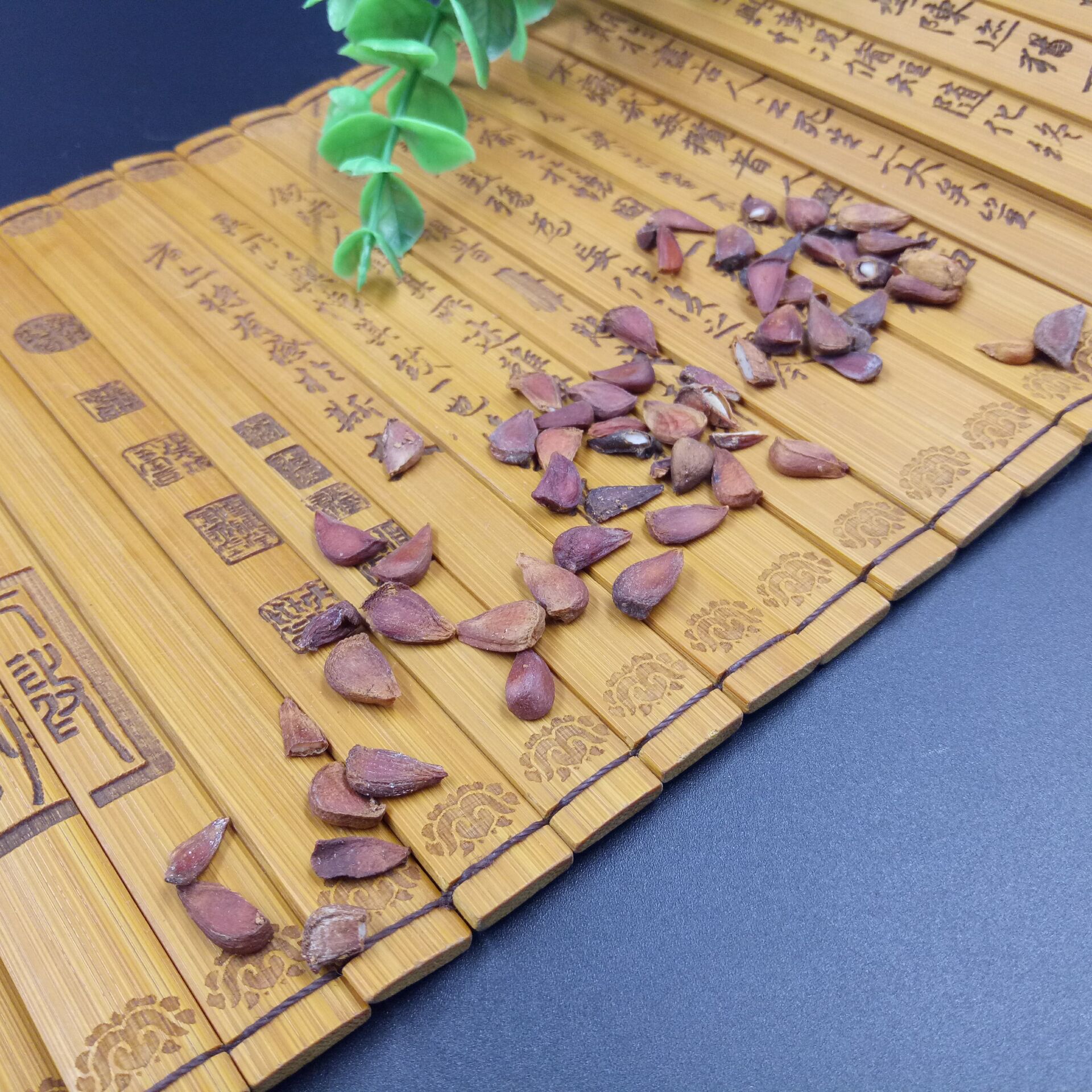 Papaya Seeds Mu Gua Zi 500g Dried Herbal Seeds for Culinary and Traditional Use key features