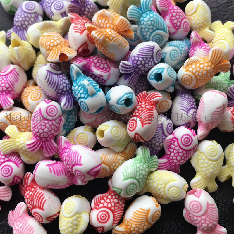 Yiwu Meideheng handmade beaded accessories and ornaments materials: colorful washed beads, flowers, heart-shaped fish, candy beads detail image 12