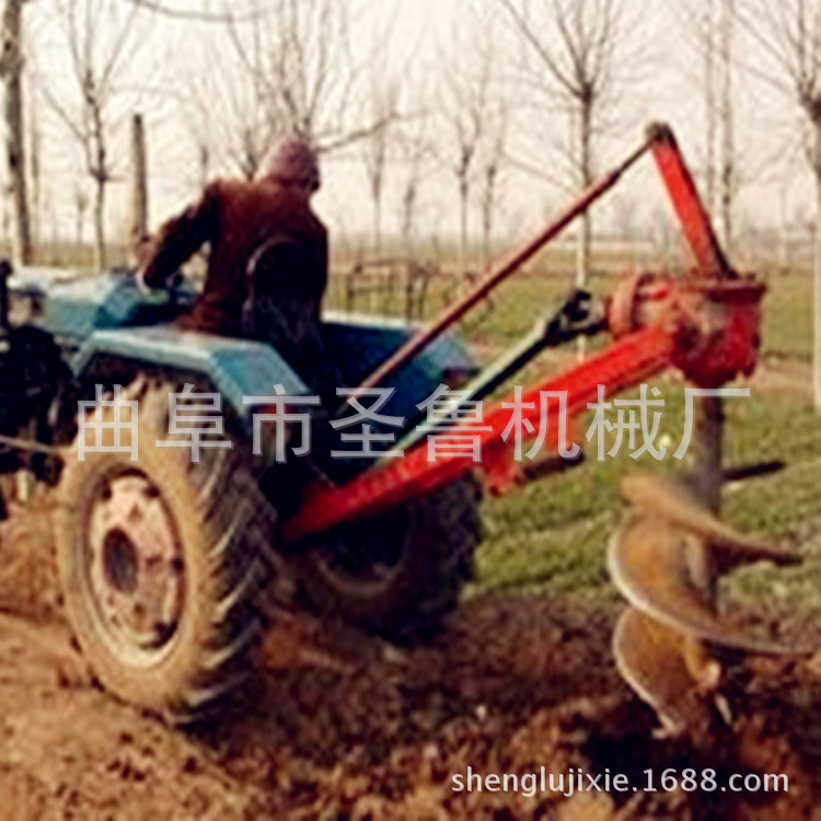 拖拉機挖坑機1