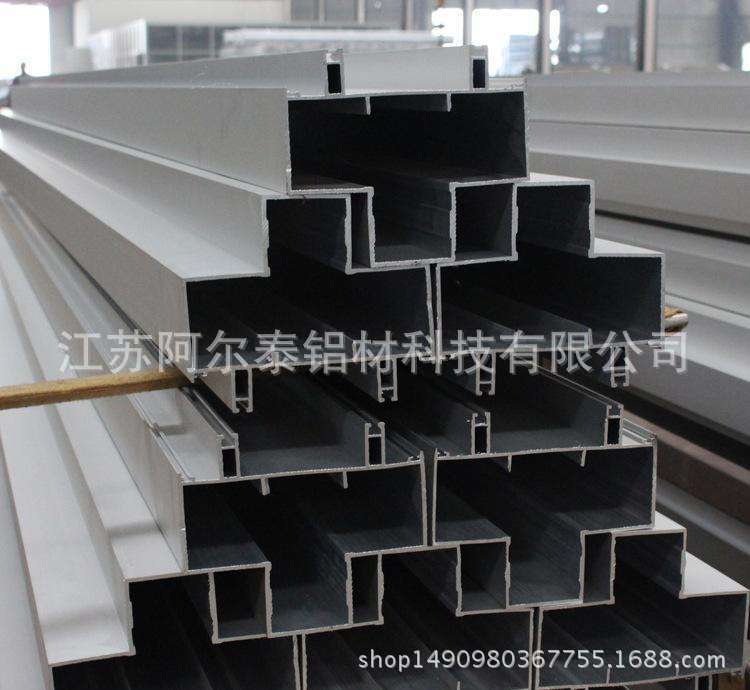 大型工业铝合金型材挤压生产厂家