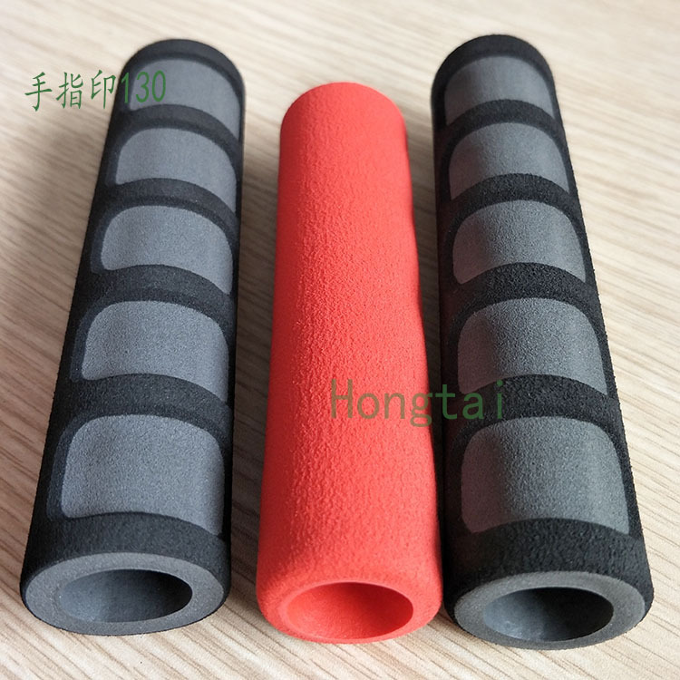 热销NBR手指印发泡手柄套 彩色橡塑海绵管 运动器材泡棉手把套