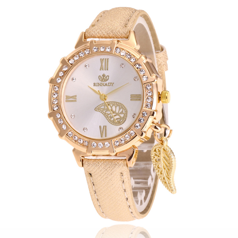 2024 Ciondolo a foglia, cintura con intarsio di diamanti, orologio casual, orologio da donna britannico alla moda con acqua romana_voghion.com