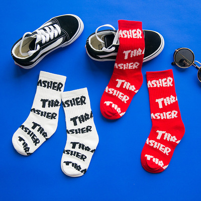 新款儿童袜子全棉个性中筒袜全身字母运动短袜潮男童女童1-8岁