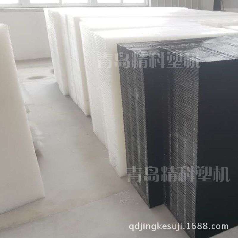 厂家直销 PP塑料蜂窝板芯生产线设备 游艇甲板蜂窝板挤出设备