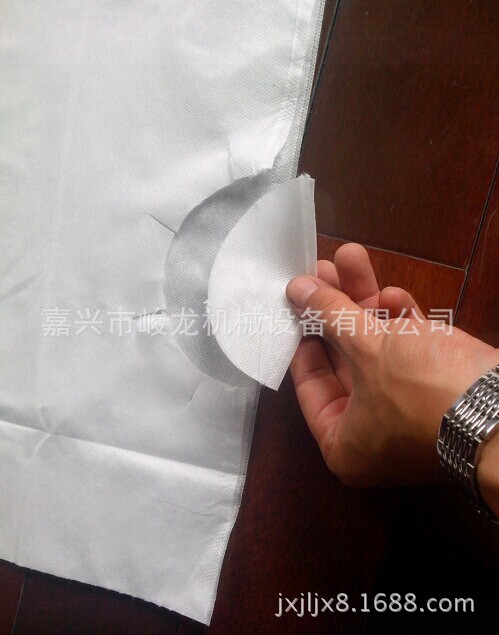 全自动医疗手术床单折叠机手术铺单医疗巾盖单垫单制造设备厂家