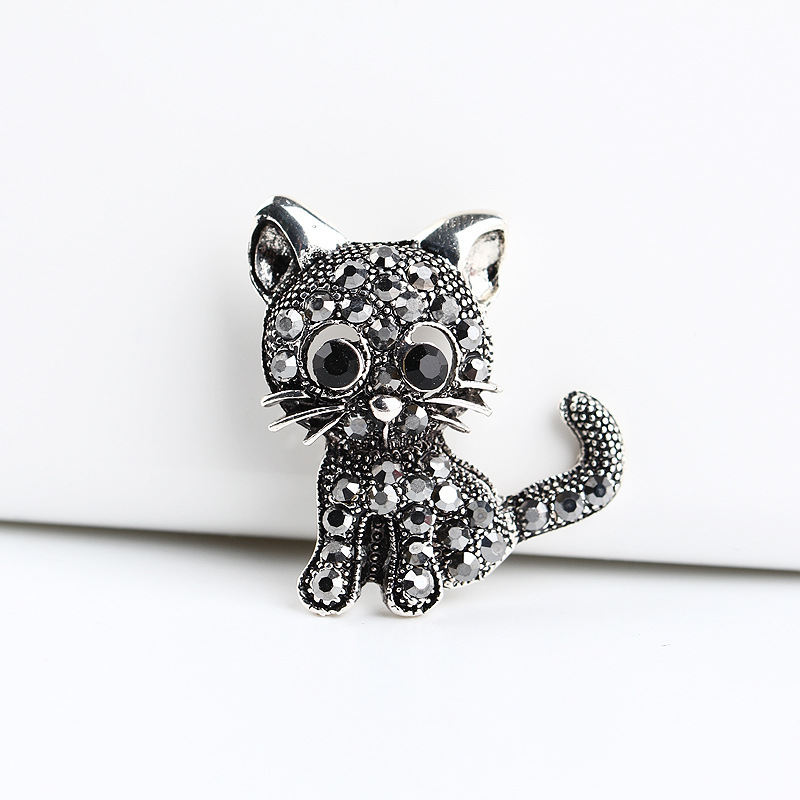 Cat Pattern Unisex Gender Retro Pin Cat Alloy Plating Rhinestones Unisex Brooches