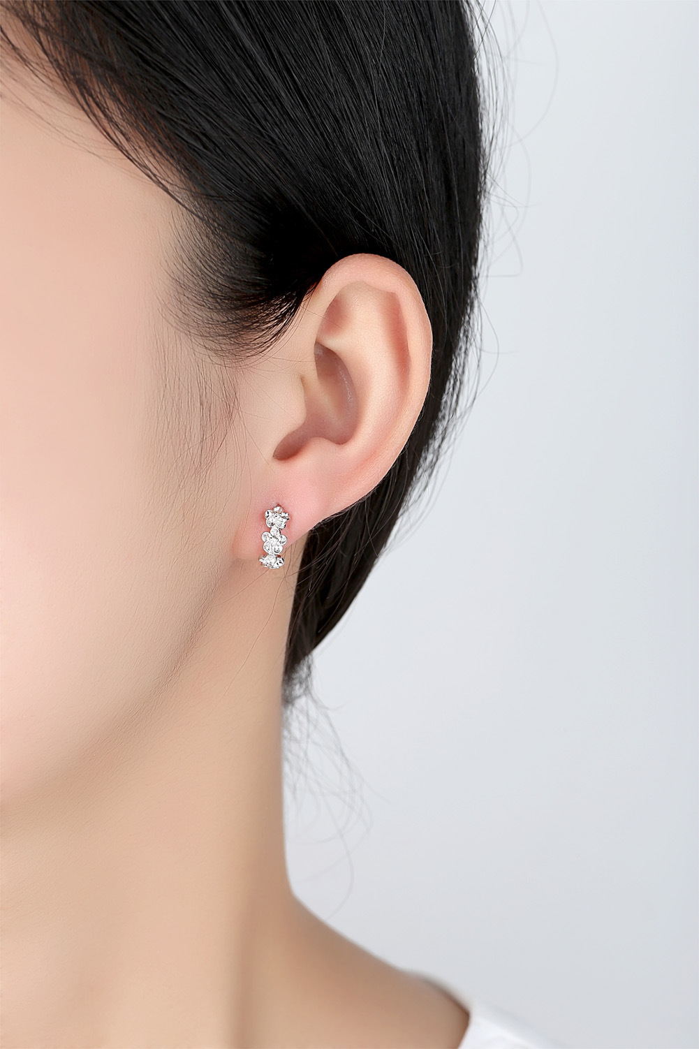 Fashion Plum Blossom Zircon Earrings display picture 5