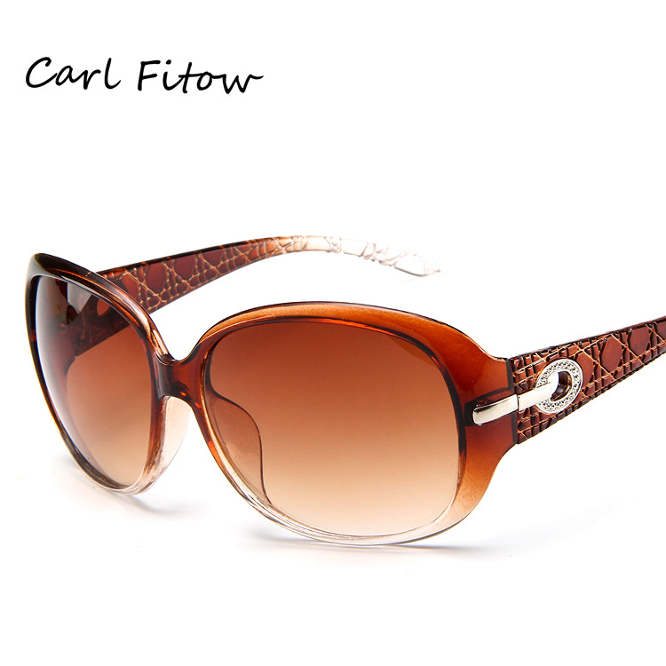 Fashionable retro brand sunglasses