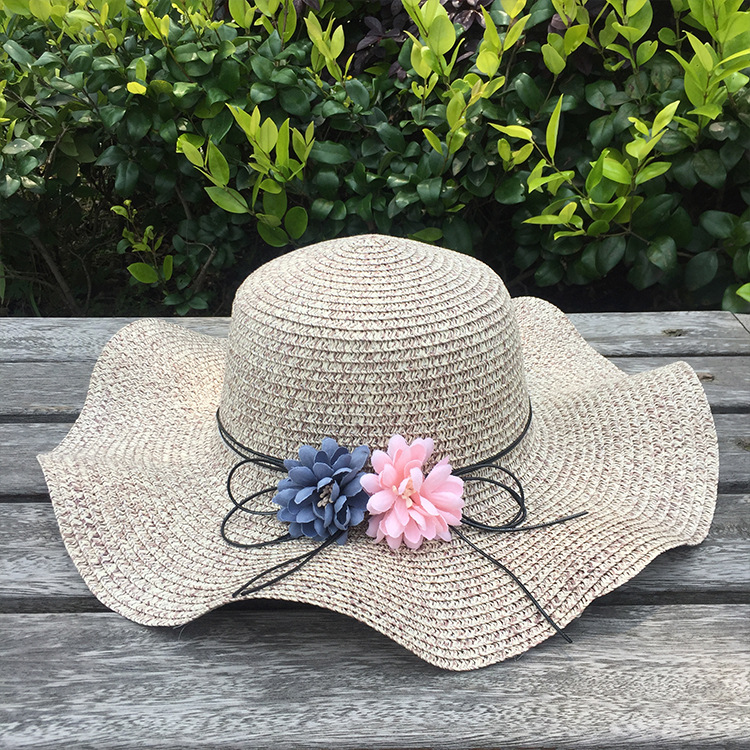 Fashion Flowers Sunscreen Foldable Straw Hat display picture 10