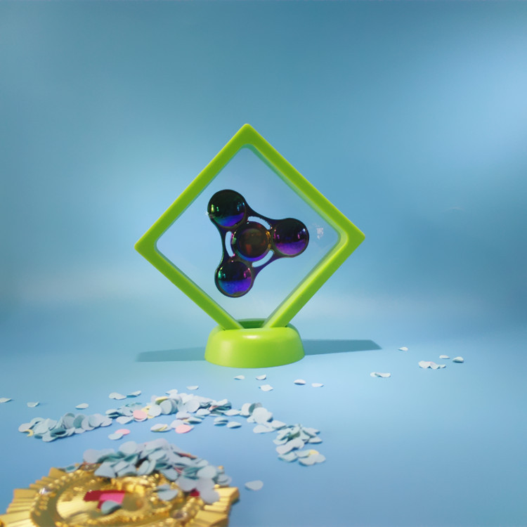 厂家直供绿色悬浮盒70*70*20mm弹性薄膜悬浮盒珠宝首饰盒展示架