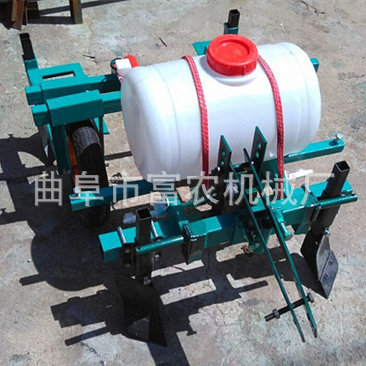 保湿抗旱地膜覆盖机   花生喷药覆膜机  专用生产地膜机