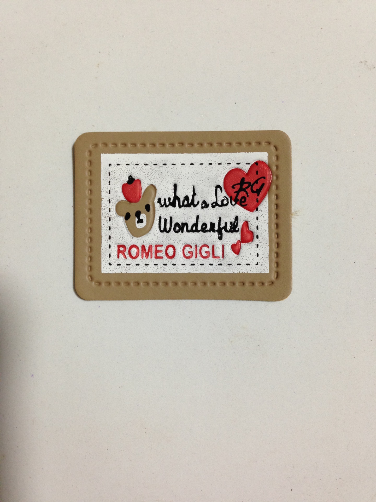 厂家供应服装商标  皮标牌PVC吊牌 现货批发 量大价优