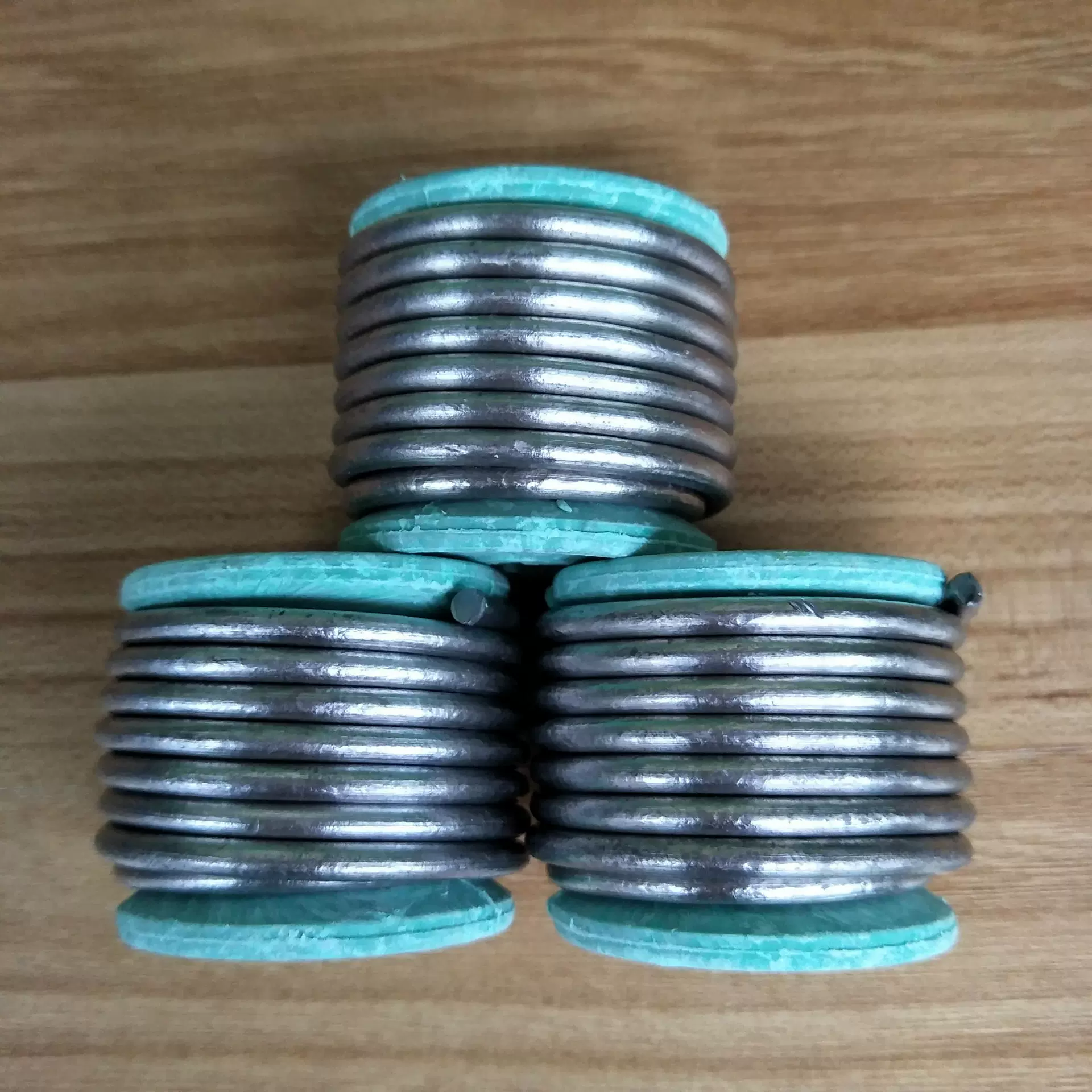 Производитель оптовой продажи бытовой предохранитель низкого напряжения бытовой предохранитель предохранитель свинцовый провод мягкий свинцовый провод 0.35kg