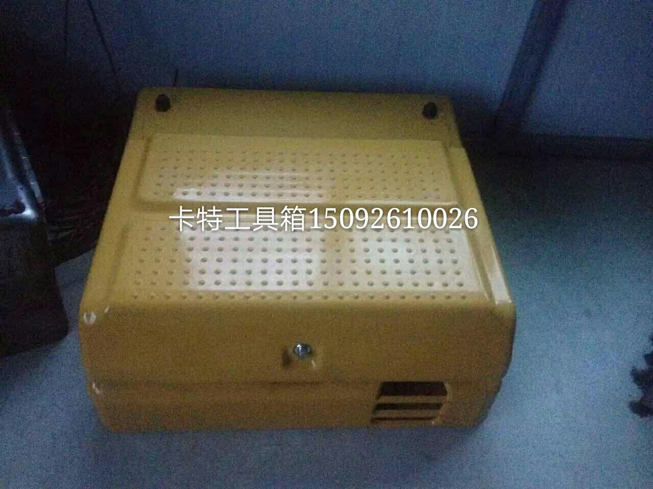 卡特挖掘机配件 卡特320D工具箱