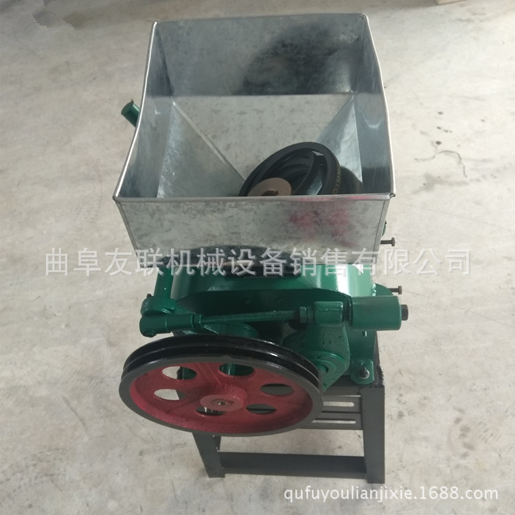 电动节能杂粮压片机 多功能小型电动粮食挤扁机 花生破碎机60