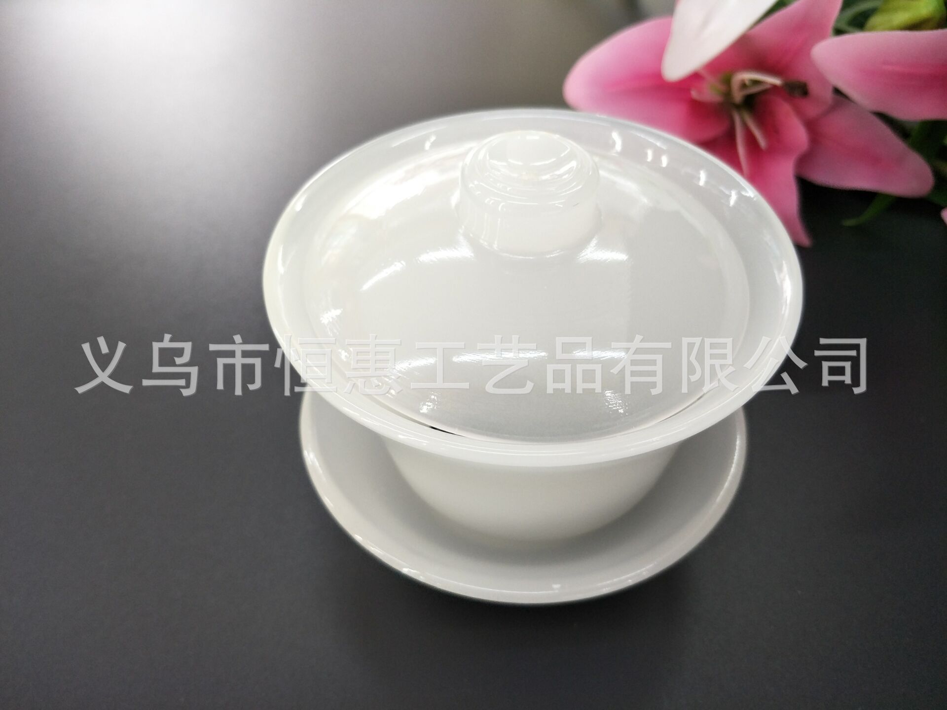 50E522DCBAAB1C2EF37C59C5FA2B97