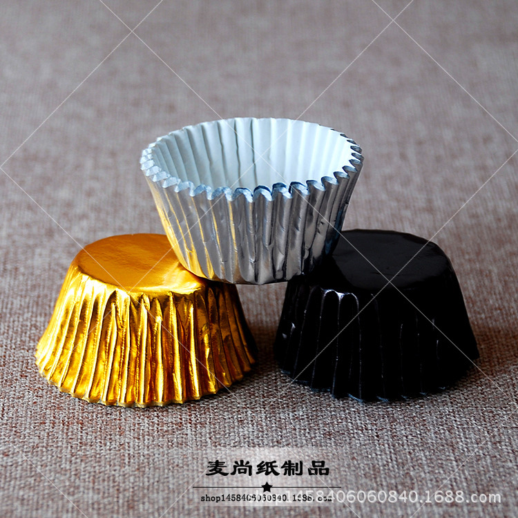 Comercio exterior Exportación de oro y plata color aluminio papel pastel taza de papel pequeño tamaño nieve Mei Niang pastel papel titular de papel de chocolate