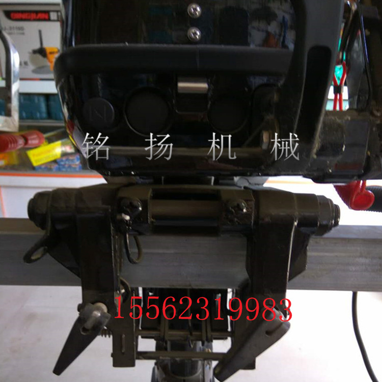 风冷发动机船用推进器 汽油马达舷外机 船尾发动机图片