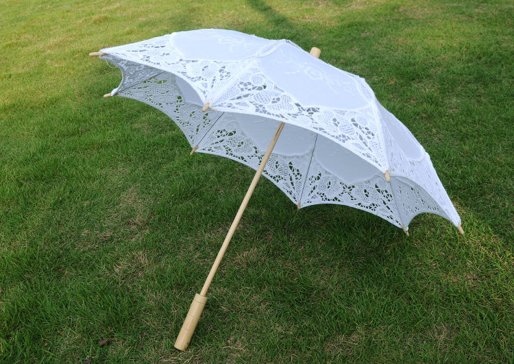 Wedding products are selling well. Wedding supplies: decorative umbrellas, court wedding lace umbrellas, bride lace umbrellas, white bridesmaids, flower girls, and wooden handle umbrellas detail image 12