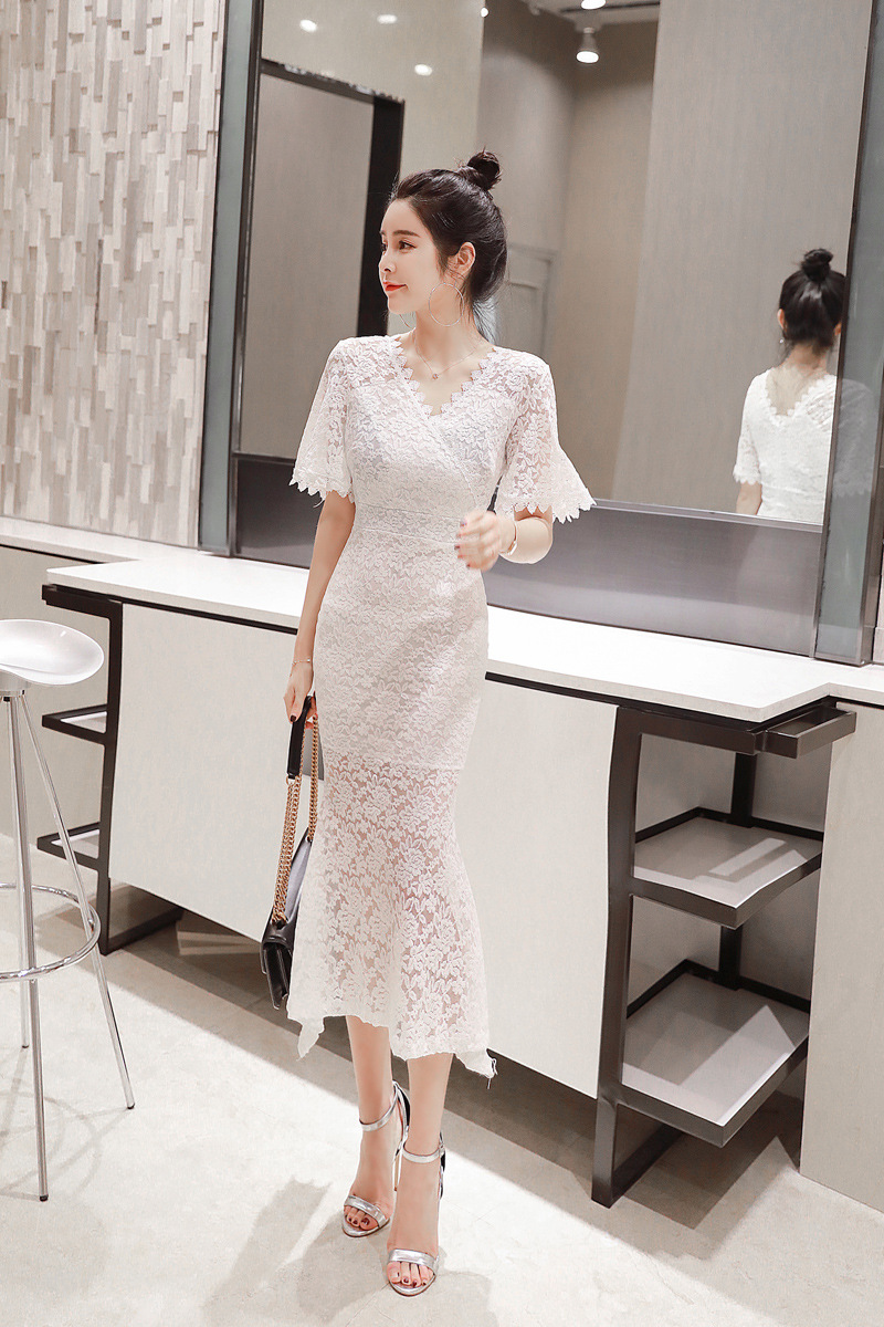 Đầm nữ cổ chữ V ren ôm body dáng dài — Màu đen chi tiết 1