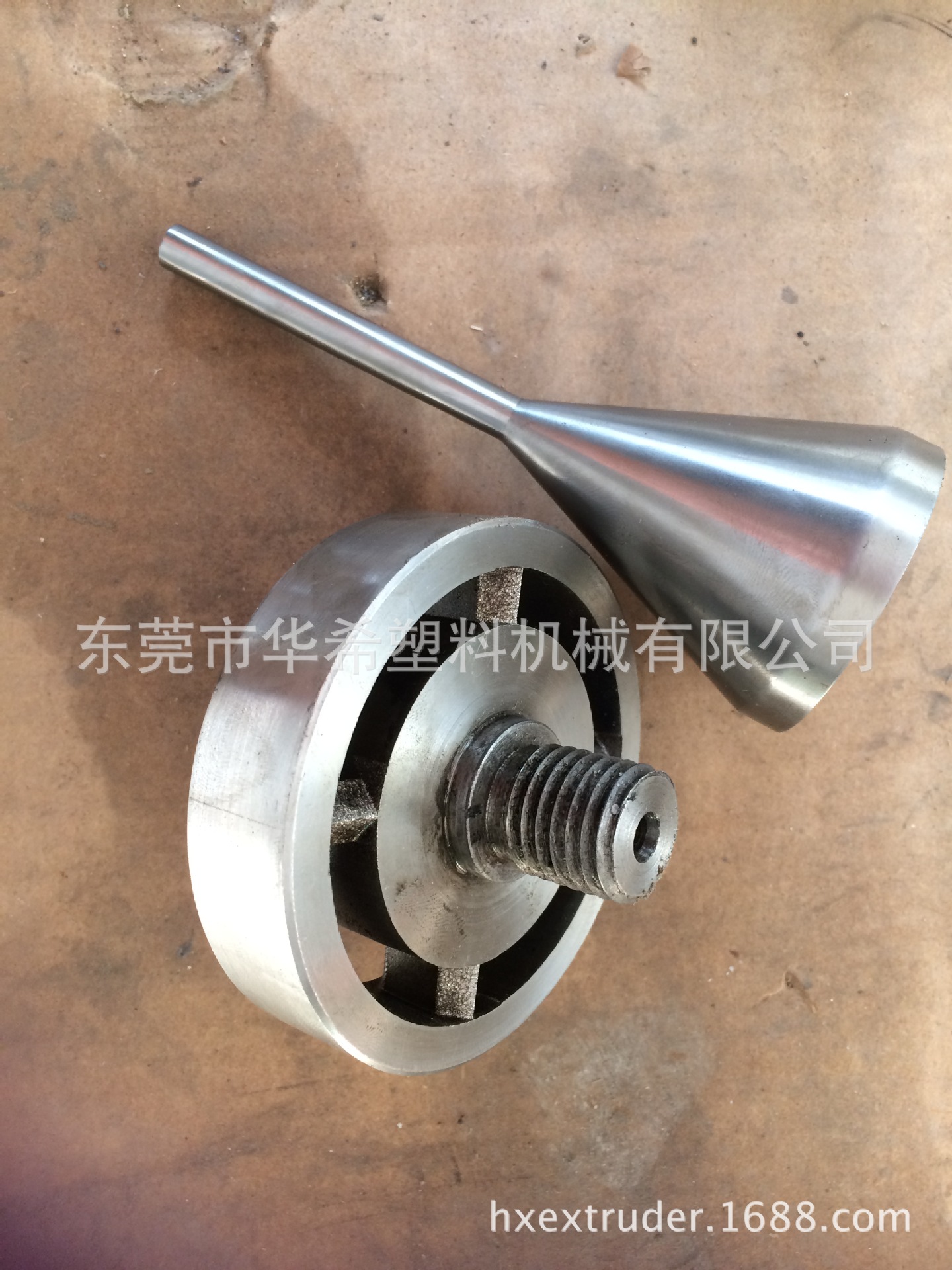东莞管模具设计/生产/维修/翻新 硬质管模具 芯模 口模 分流梭