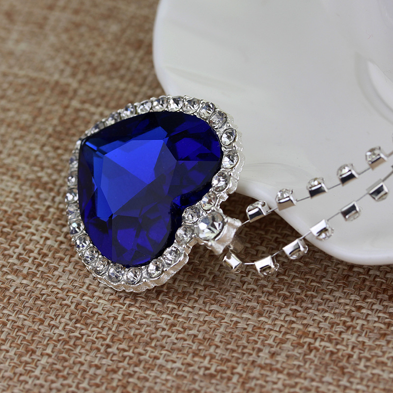 Titanic Heart of Ocean Necklace